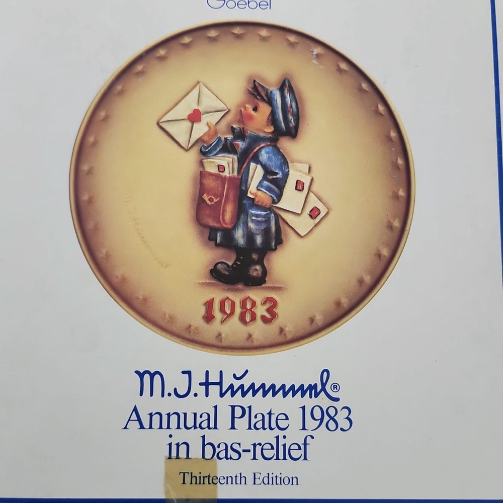 Goebel M.J. Hummel Annual Collector Plate 1983 Thirteenth Edition